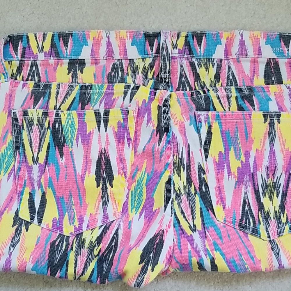 Shorts - Picture 3 of 5